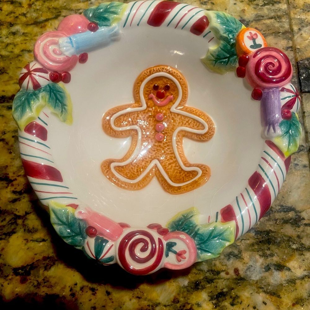 Fitz and Floyd Christmas candy dish. 6 inches